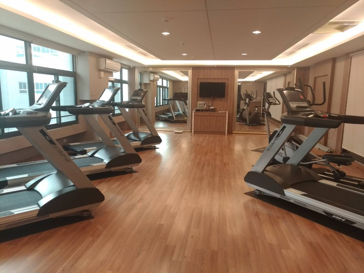 提供血壓計、體重體脂計、設置桌球、撞球運動娛樂室及健身房,免費提供同仁使用(楠梓廠區)